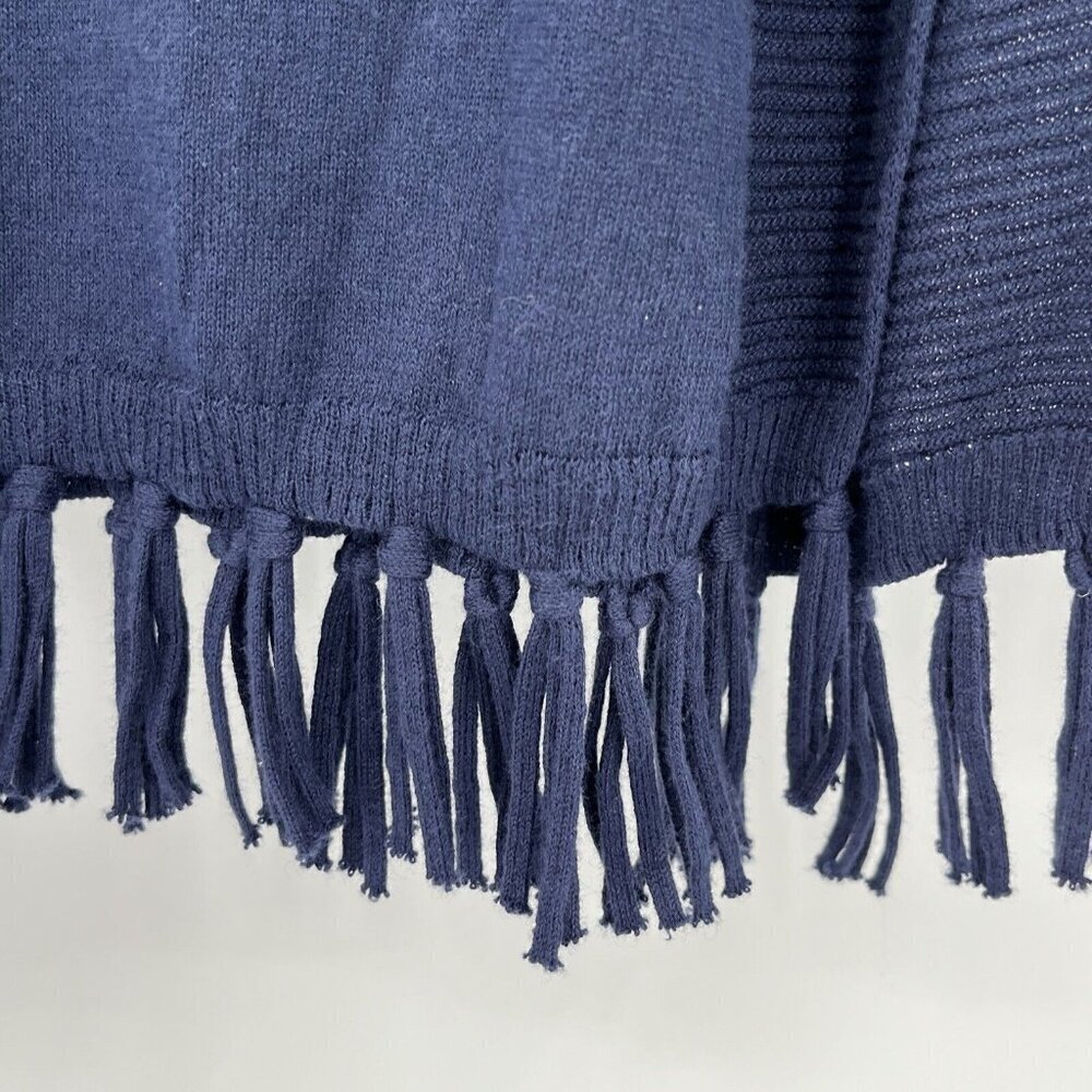 Lilly Pulitzer Ramona Sweater Blue Fringe Knit Oversized Buttons Size XS EUC - Picture 3 of 9